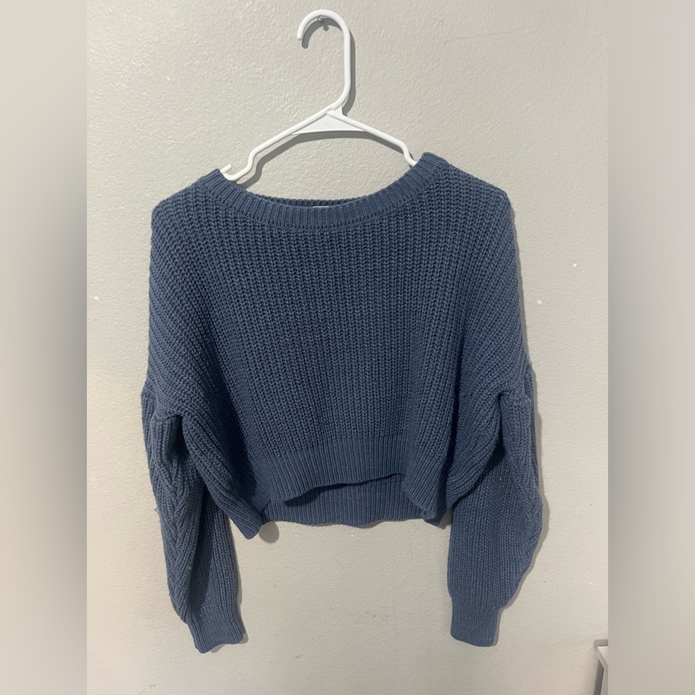 Urban Outfitters Sweater Womens Small Blue Cropped Knit Sweater‎